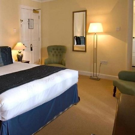 Ghyll Manor Country Hotel Horsham Bagian luar foto