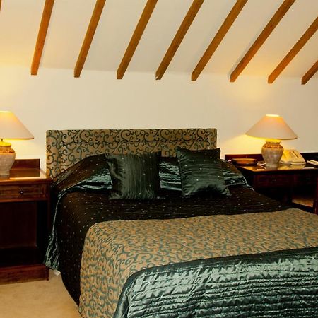Ghyll Manor Country Hotel Horsham Bagian luar foto