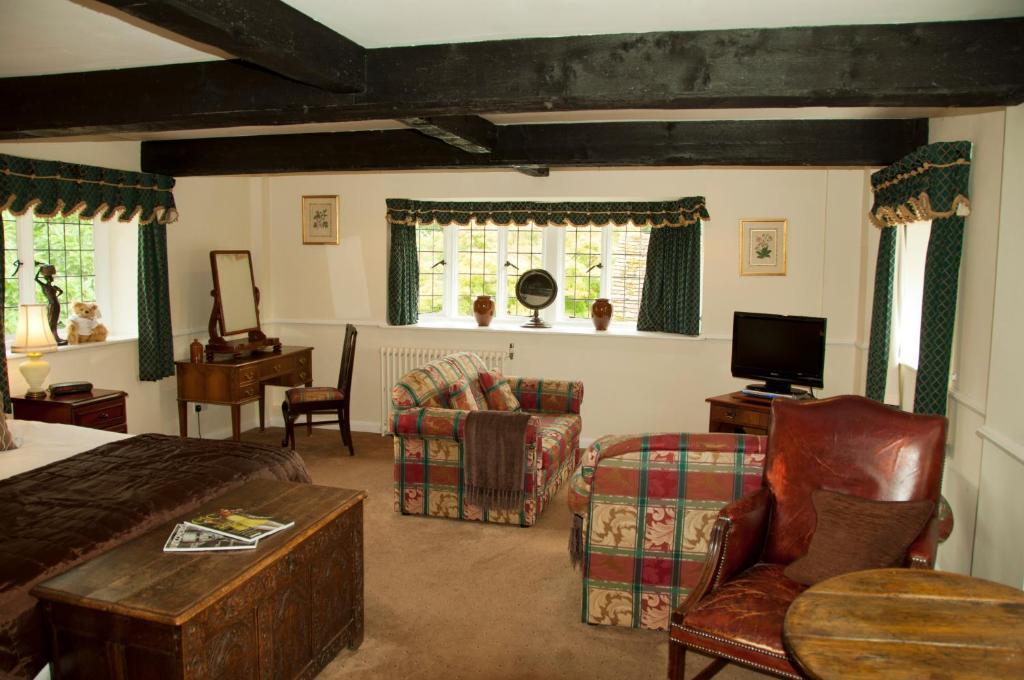 Ghyll Manor Country Hotel Horsham Bagian luar foto