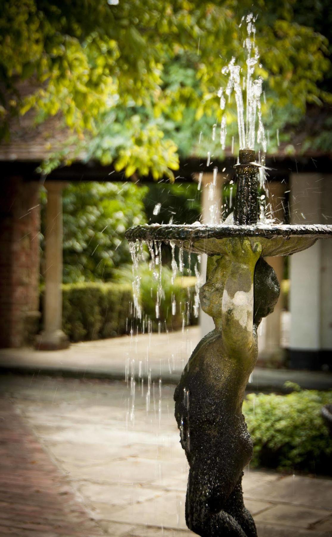 Ghyll Manor Country Hotel Horsham Bagian luar foto