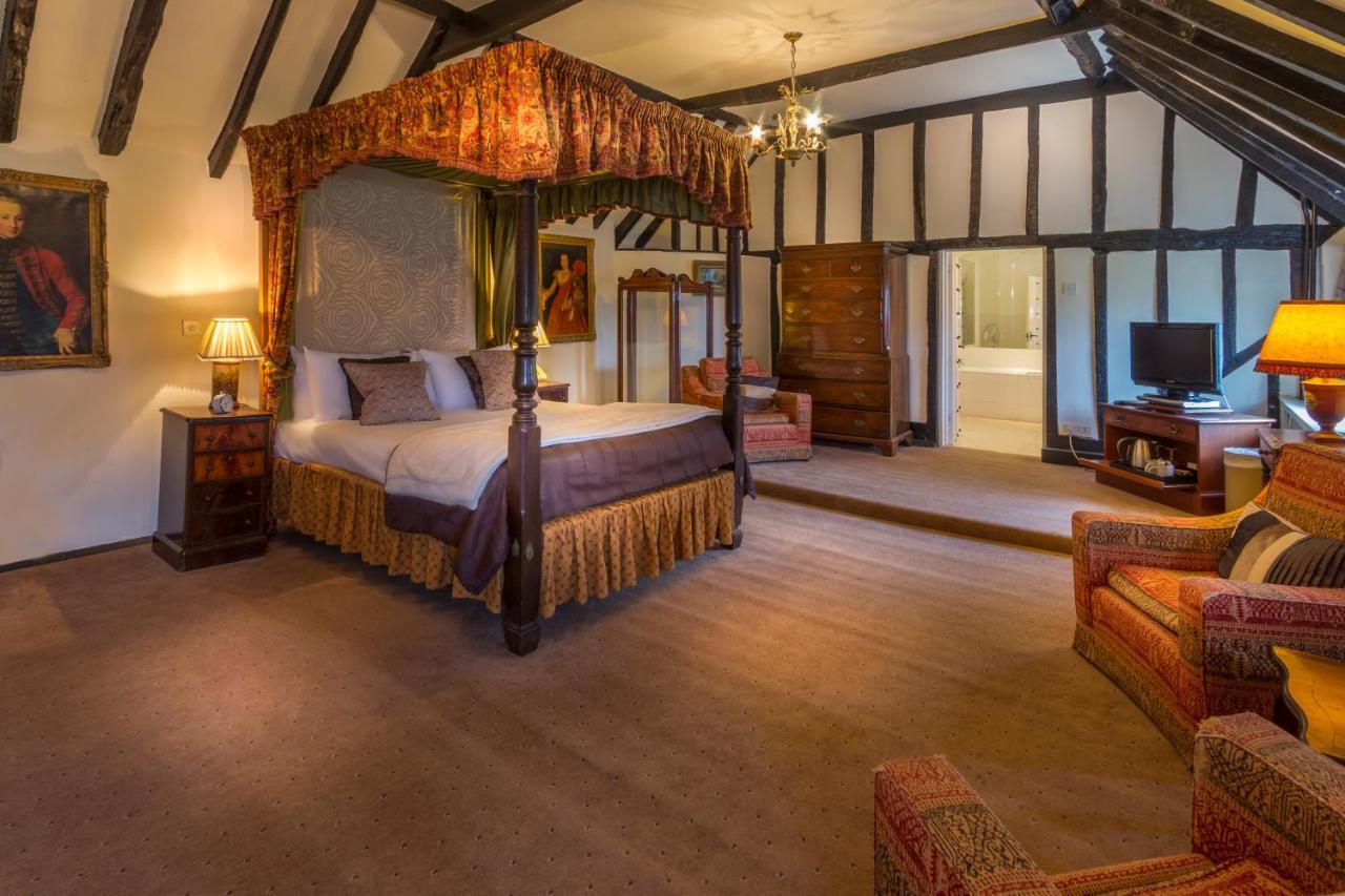 Ghyll Manor Country Hotel Horsham Bagian luar foto