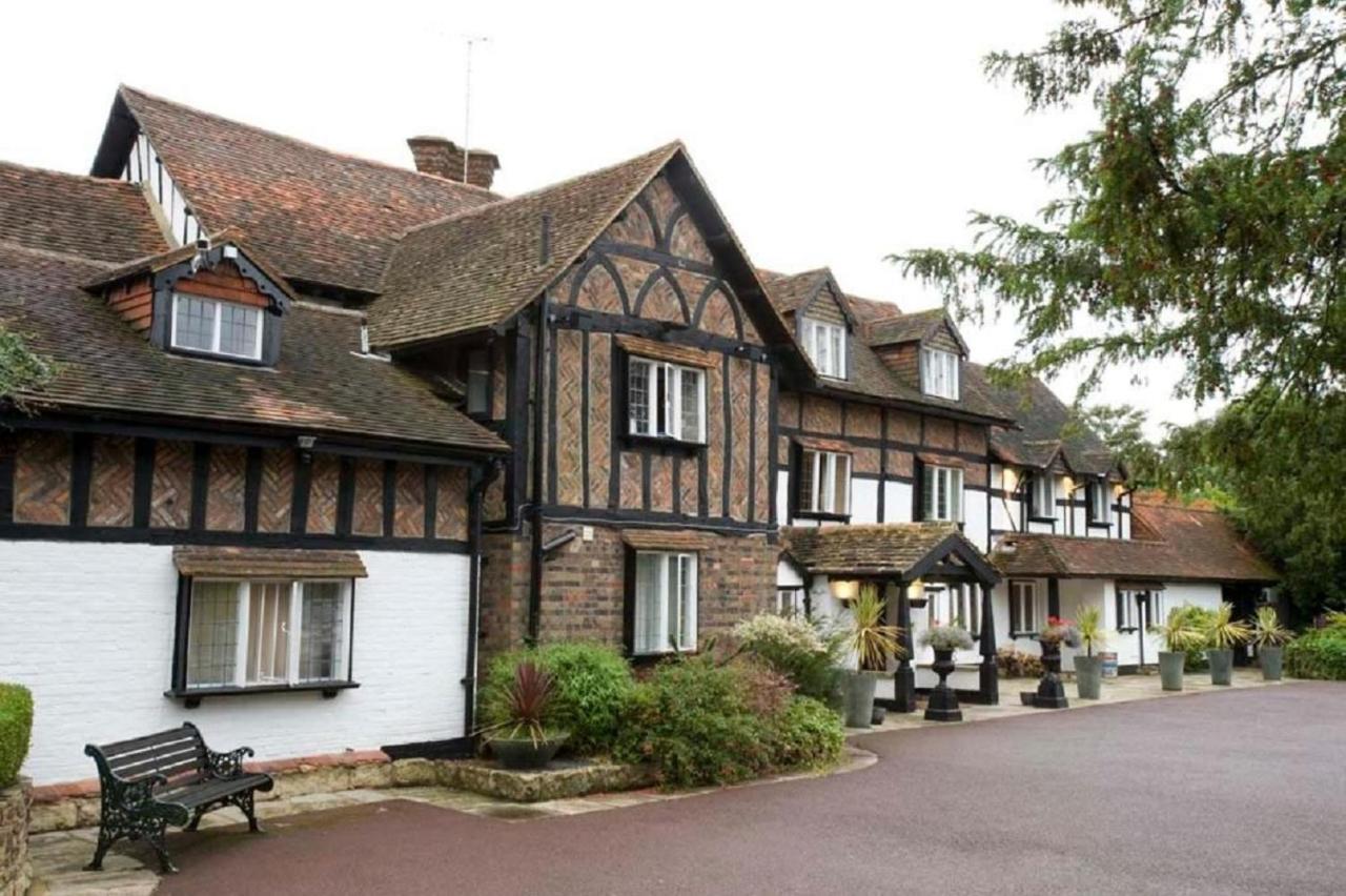 Ghyll Manor Country Hotel Horsham Bagian luar foto