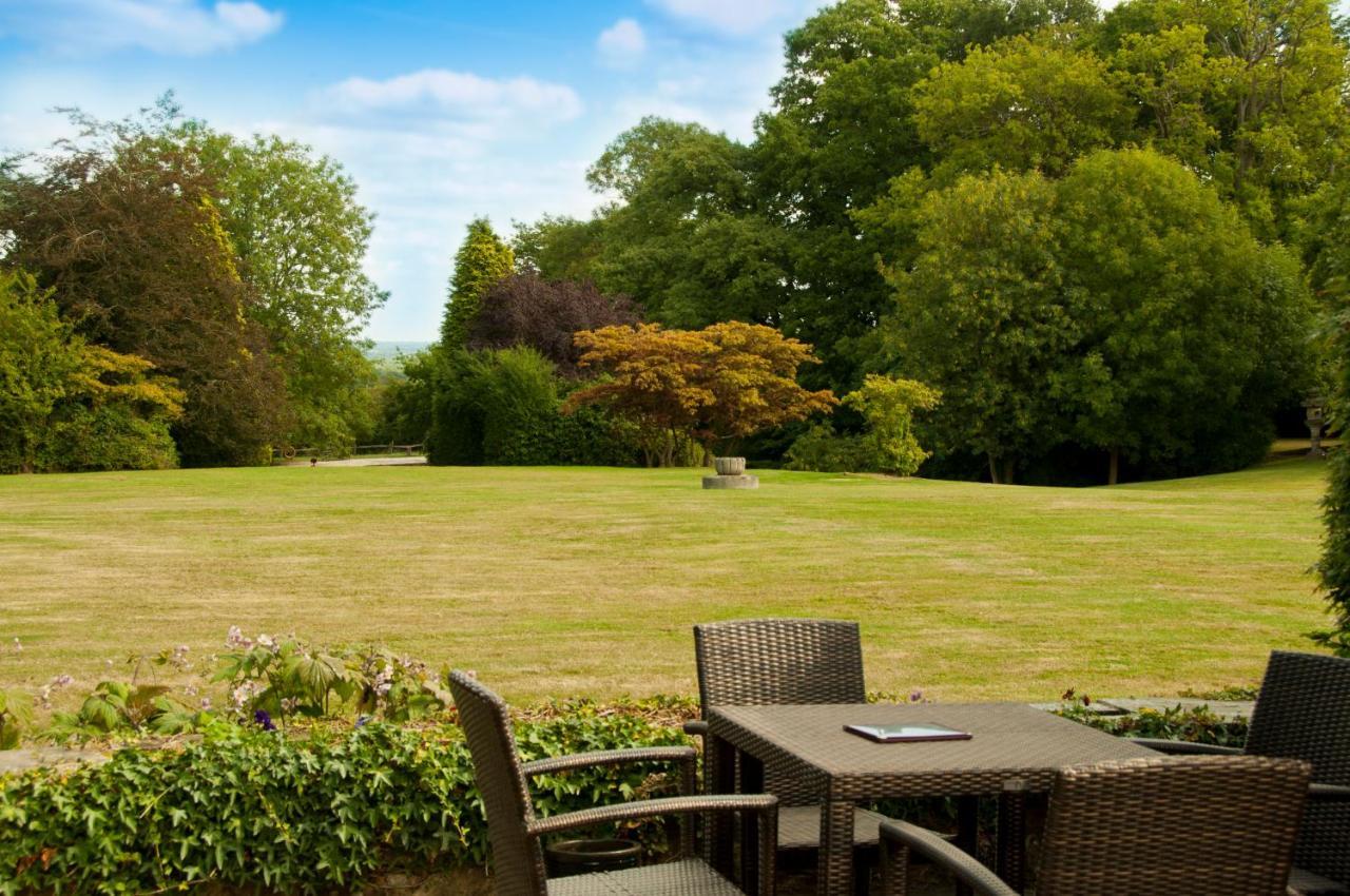 Ghyll Manor Country Hotel Horsham Bagian luar foto